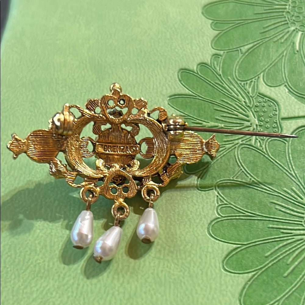 Florenza Gold and Green Brooch with Pearl Drops - Picture 4 of 5
